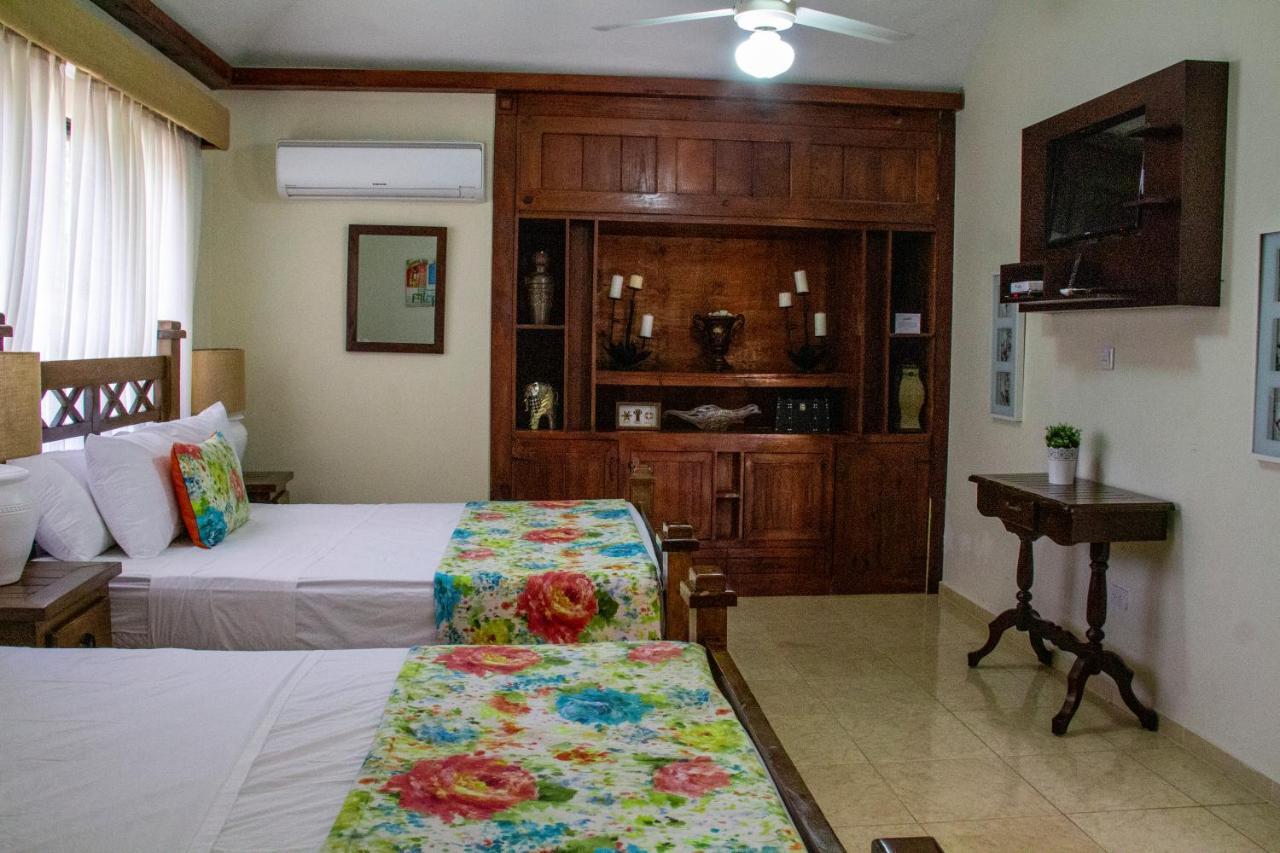 Rancho Guacamayos Hotel & Restaurantes Bonao Exteriér fotografie