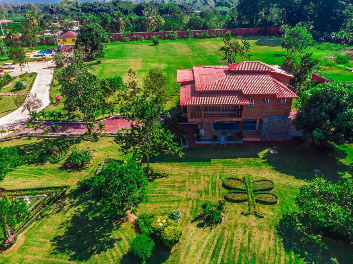 Rancho Guacamayos Hotel & Restaurantes Bonao Exteriér fotografie